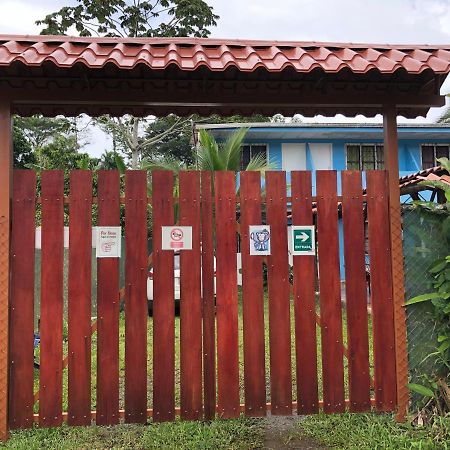 Hotel One Love Puerto Viejo Puerto Viejo de Talamanca المظهر الخارجي الصورة