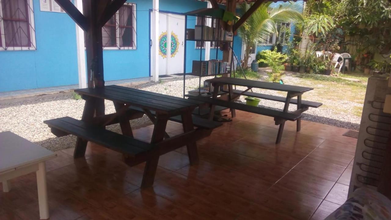 Hotel One Love Puerto Viejo Puerto Viejo de Talamanca المظهر الخارجي الصورة