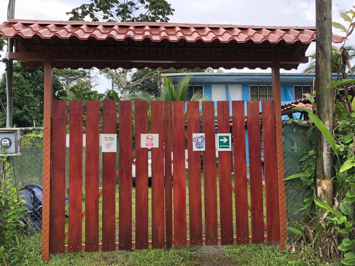 Hotel One Love Puerto Viejo Puerto Viejo de Talamanca المظهر الخارجي الصورة