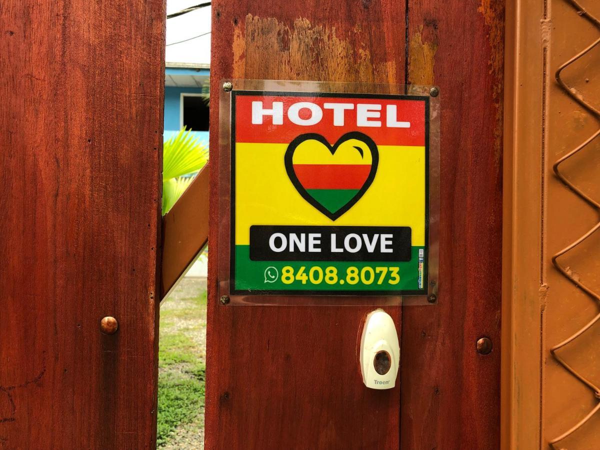 Hotel One Love Puerto Viejo Puerto Viejo de Talamanca المظهر الخارجي الصورة
