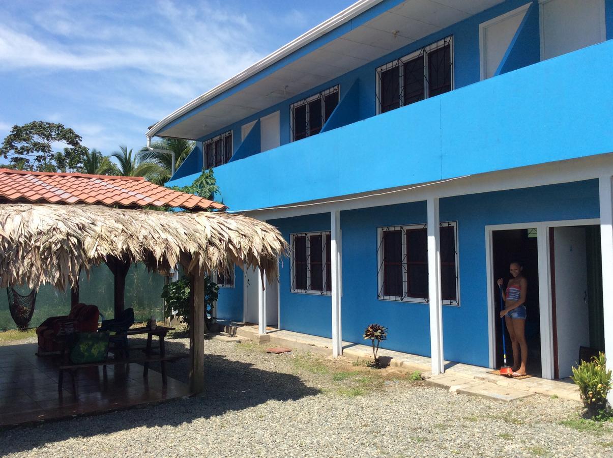 Hotel One Love Puerto Viejo Puerto Viejo de Talamanca المظهر الخارجي الصورة