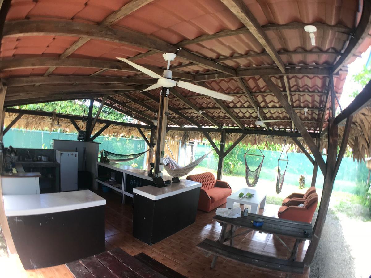 Hotel One Love Puerto Viejo Puerto Viejo de Talamanca المظهر الخارجي الصورة